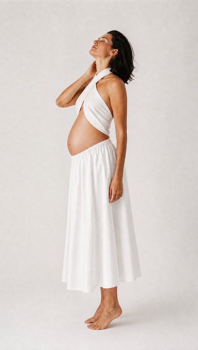 Conjunto top halter + falda evasé blanco — look premamá para fotos de embarazada
