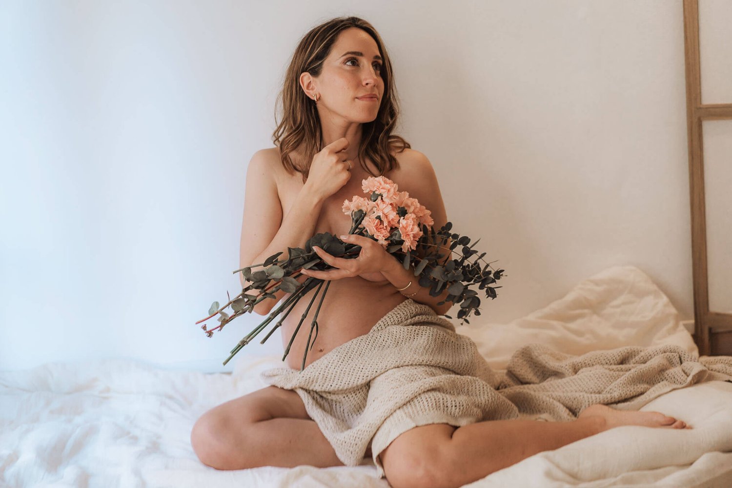 Fotografia De Embarazo Con Flores