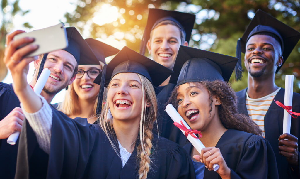 Estudiandes de universidad - fotos de graduacio en Barcelona