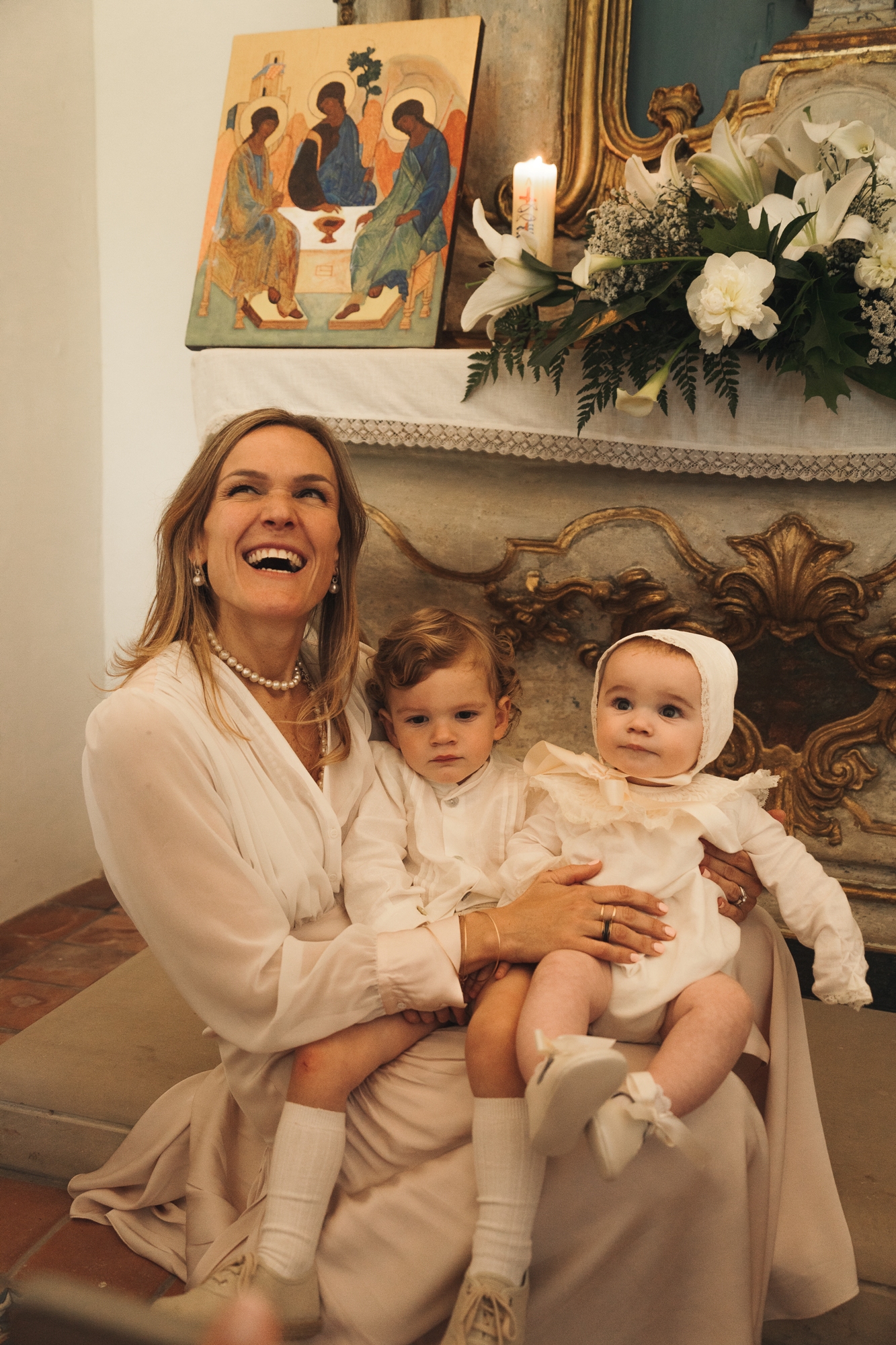 fotos de bautizo en iglesia y estudio