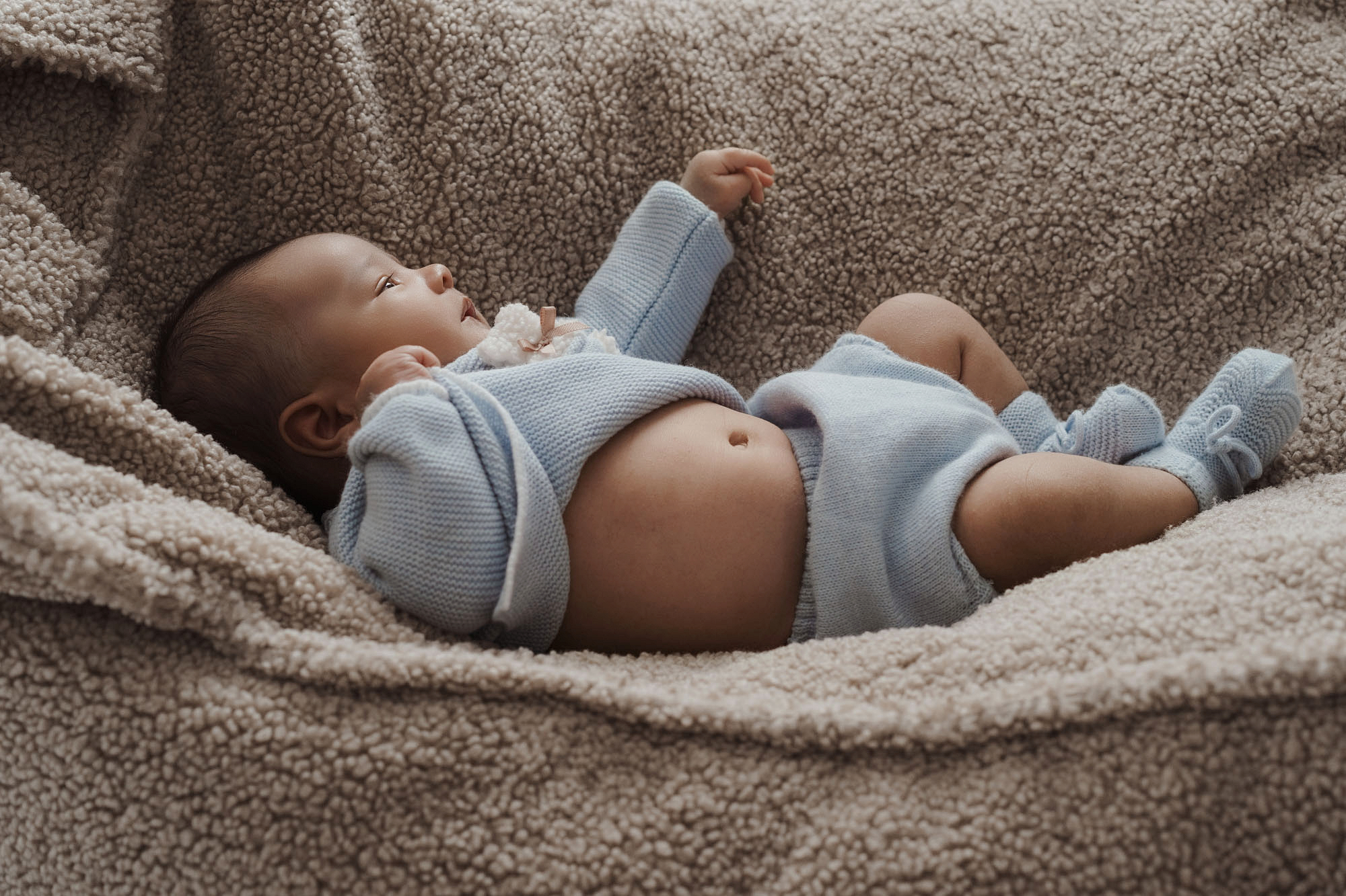 baby lying beige blanket newborn photos home texture