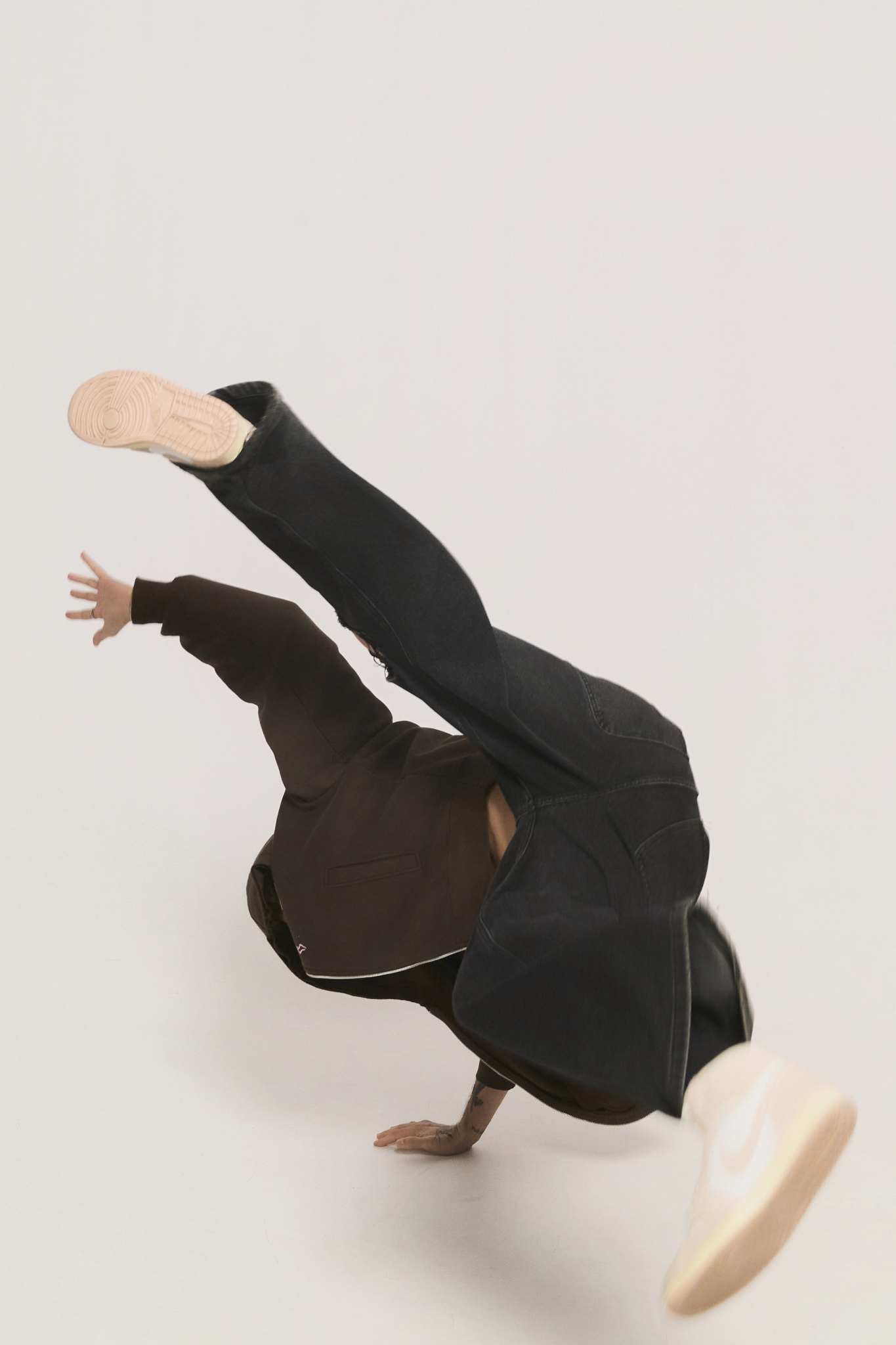 dynamic movement air jump energy action family studio photo