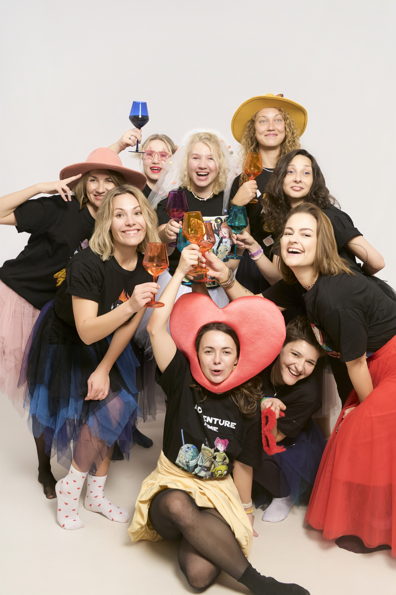 toast glasses hen party barcelona heart hats