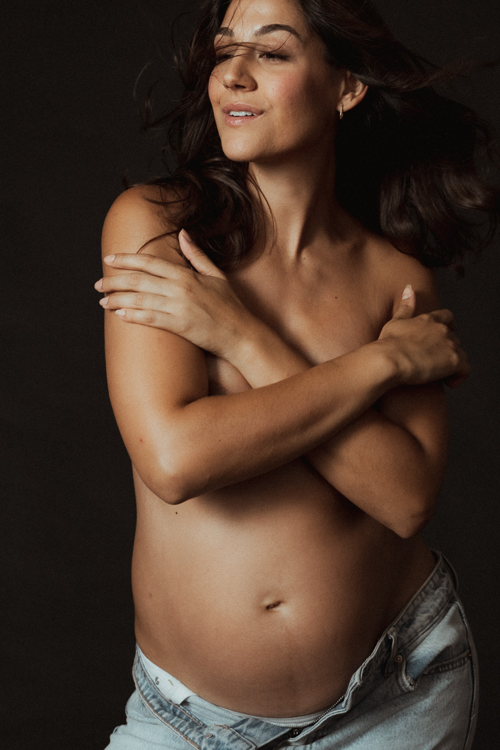 como vestirse fotos embarazo falda vaquera pelo al viento